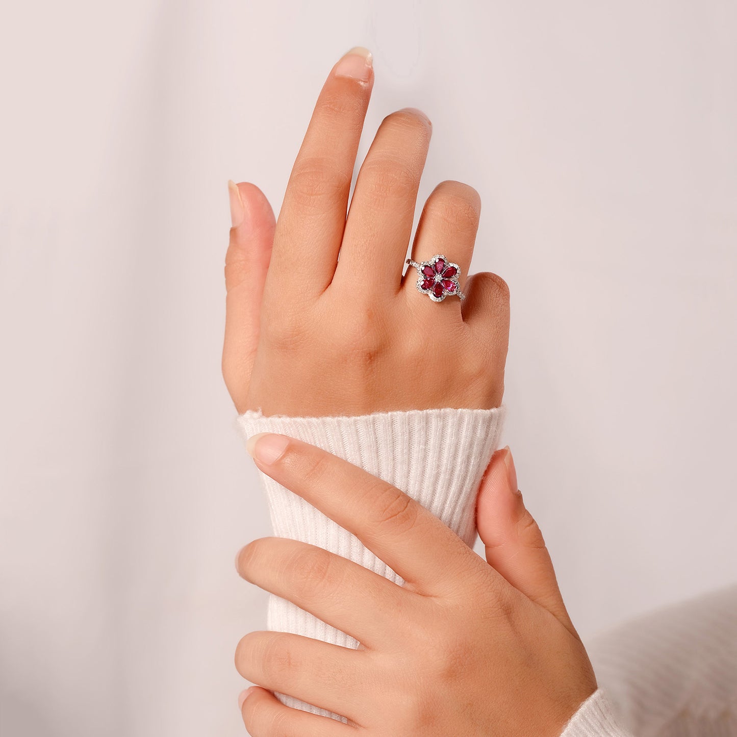 10KT Gold Cocktail Floral Gemstone & Diamond Ring