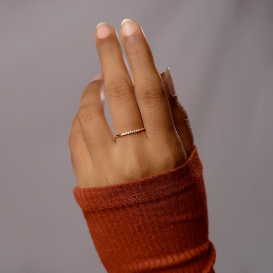 10K Gold Single Line Stackable Diamond Wedding Band