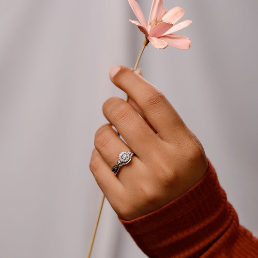 Round Halo Wedding Ring Set in 925 Sterling Silver