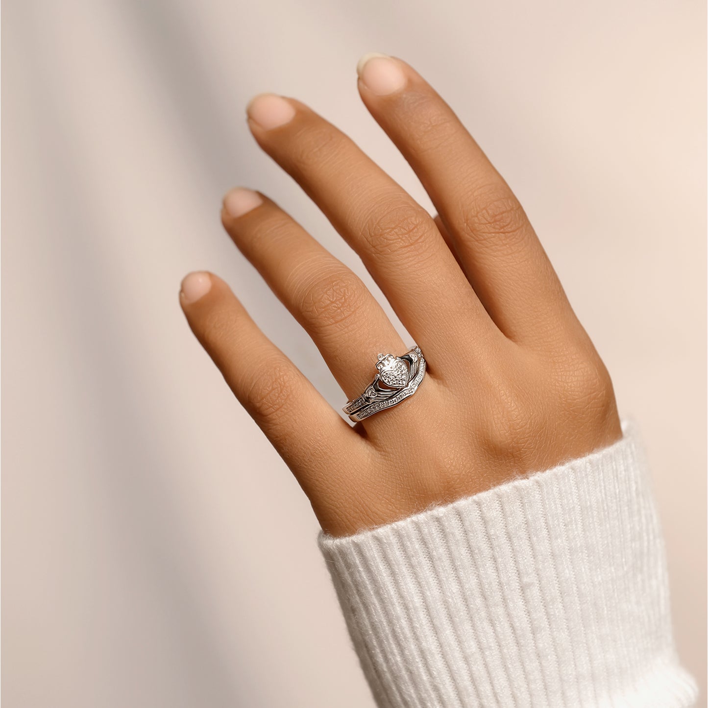 Claddagh Wedding Ring Set in 925 Sterling Silver