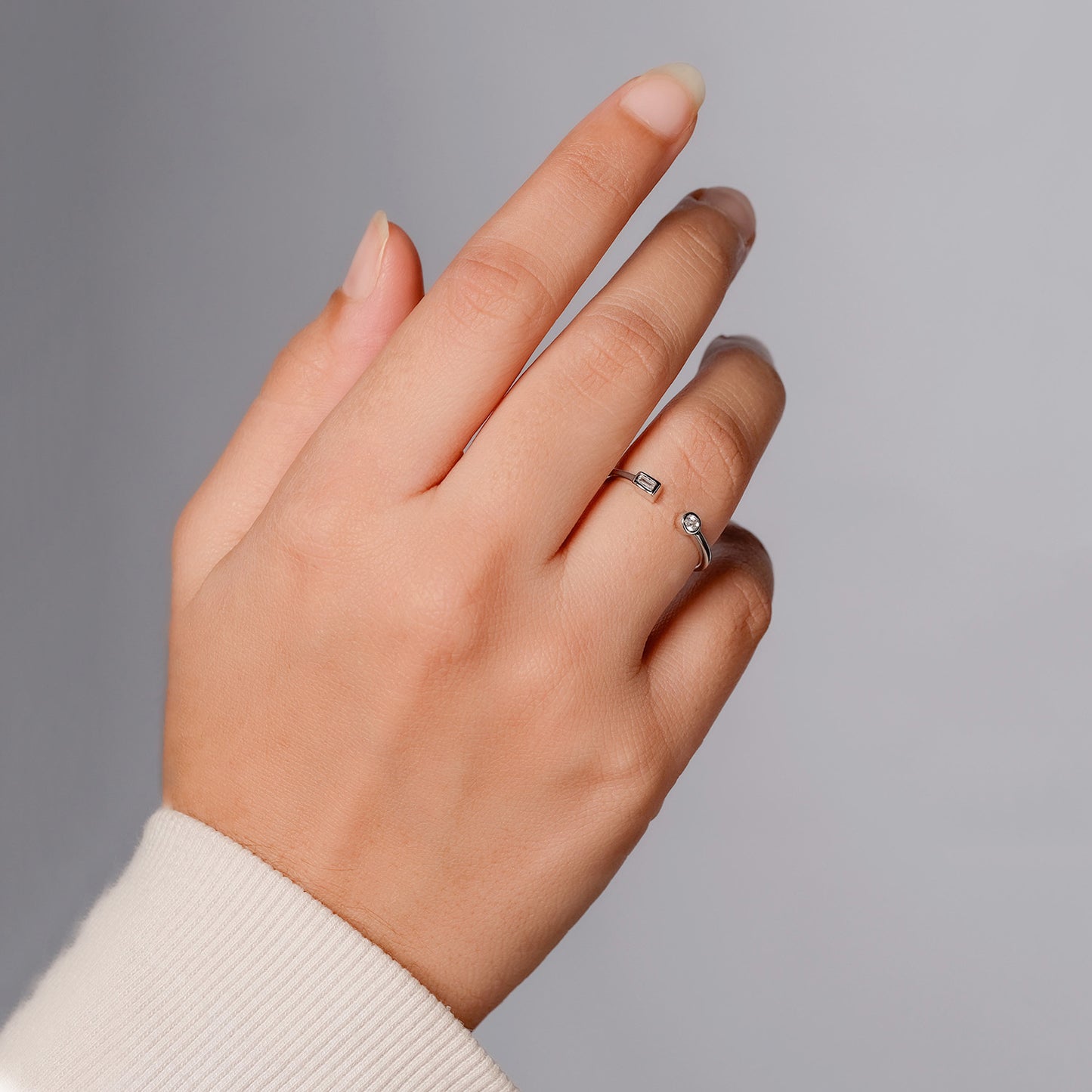 10KT Gold Round & Baguette Diamond Fashion Open Ring