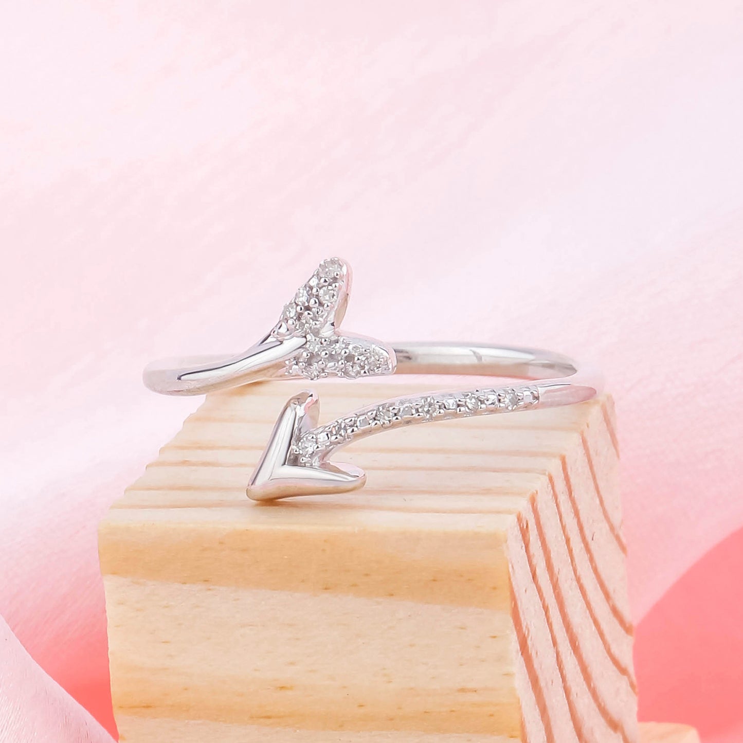 14K & 18K Gold Vermeil Arrow Diamond Ring
