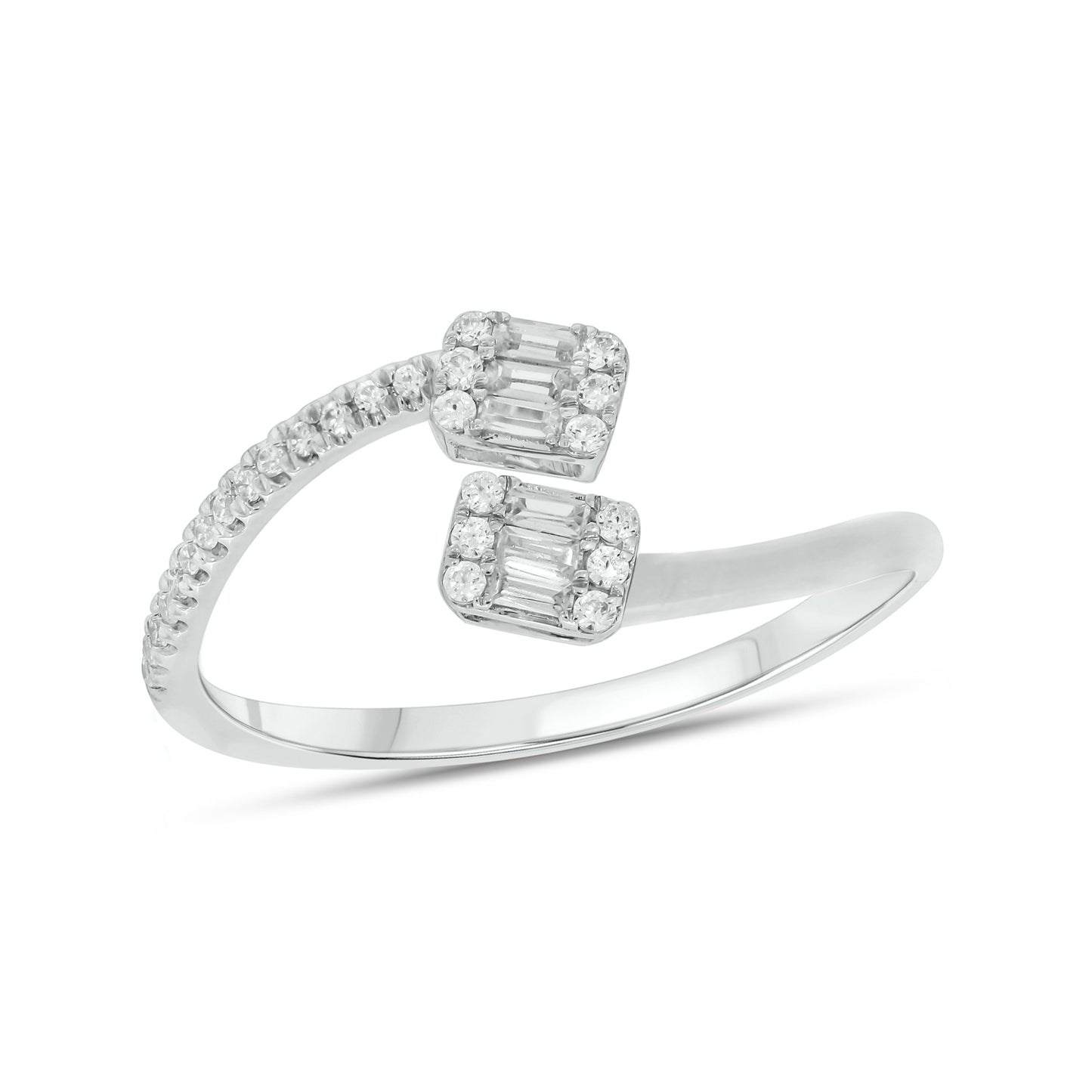 10KT Gold Round & Baguette Diamond Ring