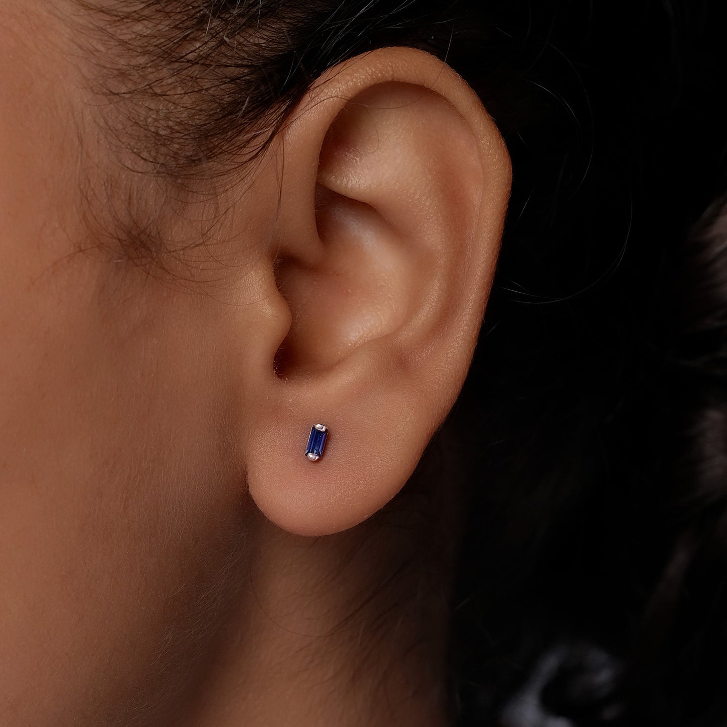 14KT Gold Baguette Shaped Blue Sapphire Stud Earrings