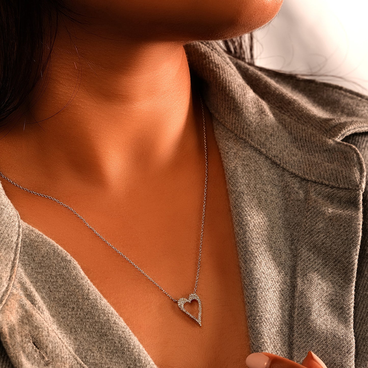 Dainty Beautiful Unique Heart Diamond Necklace in 925 Sterling Silver