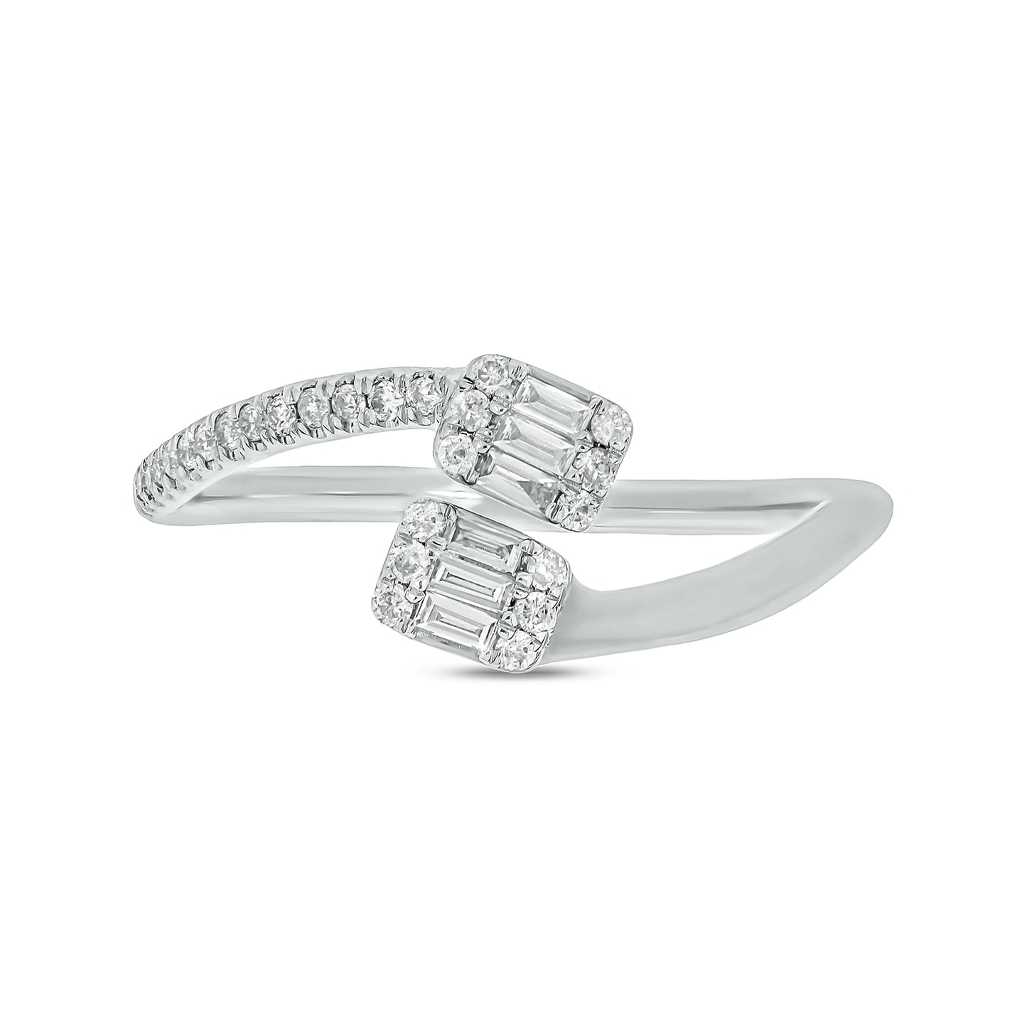 10KT Gold Round & Baguette Diamond Ring